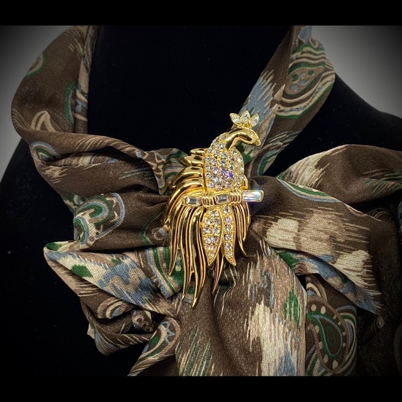 Vintage Monet Bird of Paradise Pin - Picture 2 of 4